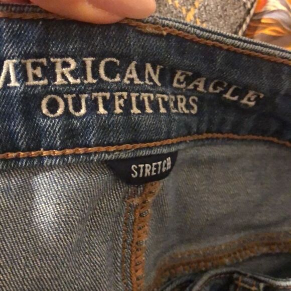 American eagle stretch denim distressed button fly Tomgirl jeans - Picture 3 of 5